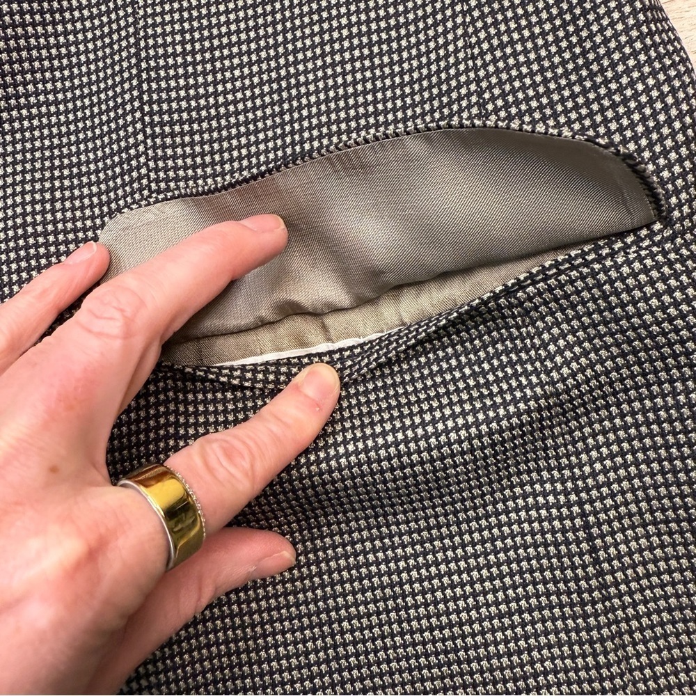 Classic Wool/Silk Men's Blazer - Picture 7 of 9